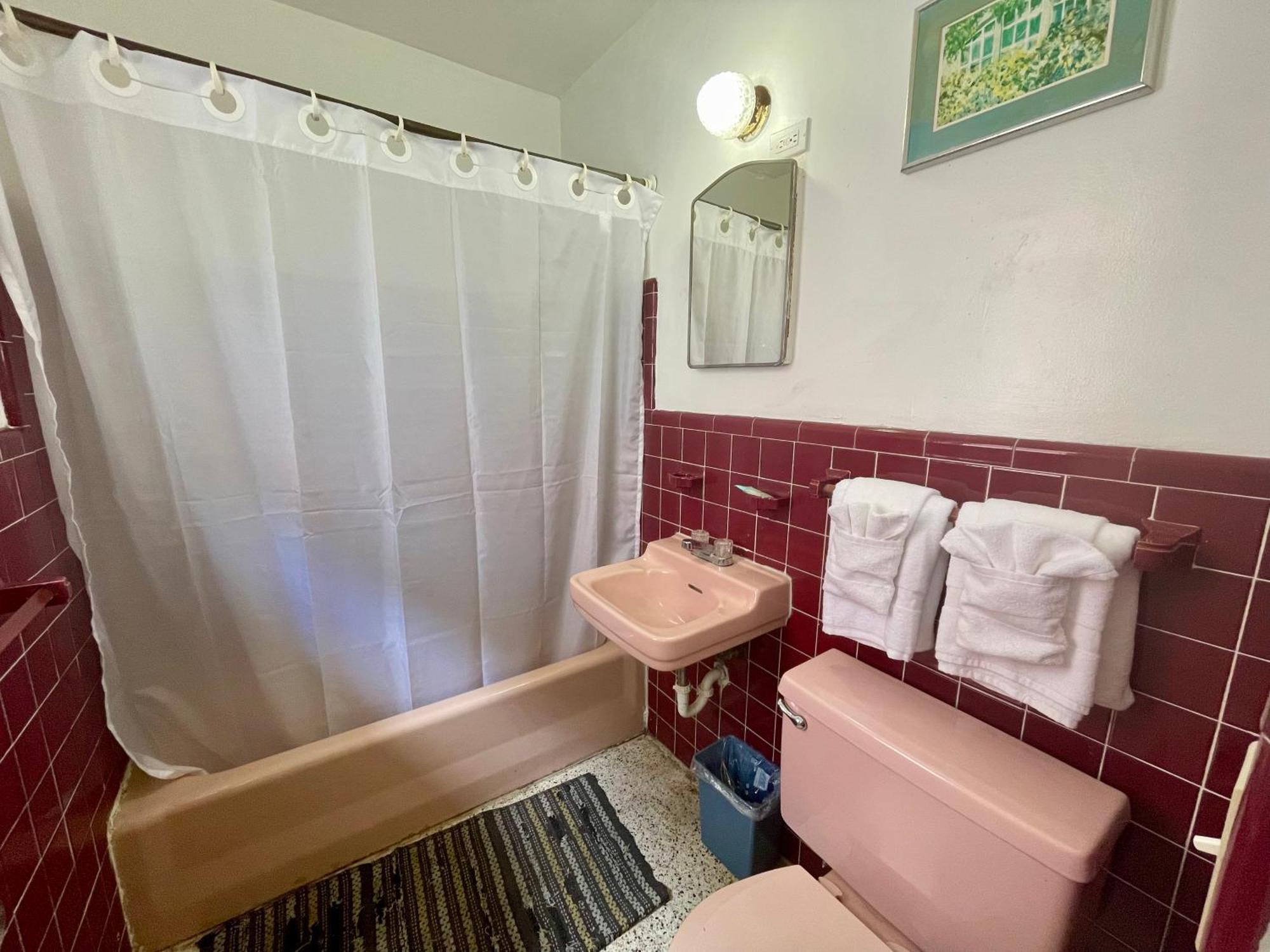 Ocean Holiday Motel Daytona Beach Bagian luar foto
